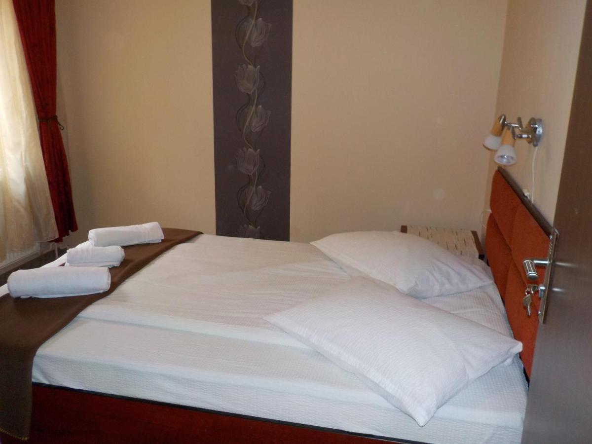 Casa Dora Hotel Совата Екстериор снимка